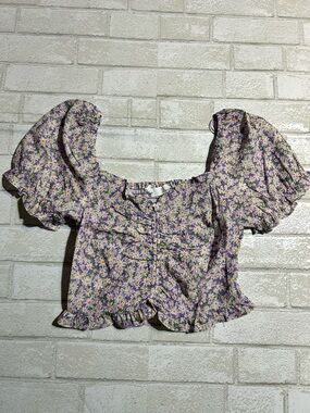 Elodie Lavender Floral Puff-Sleeve Cropped Top